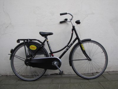 26 inch oma's fiets (10-12 jaar) (YD)